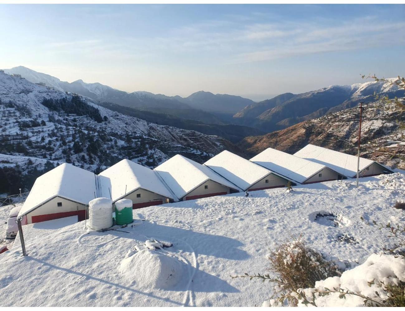 Hotel Hills Resort, Чакрата Екстериор снимка