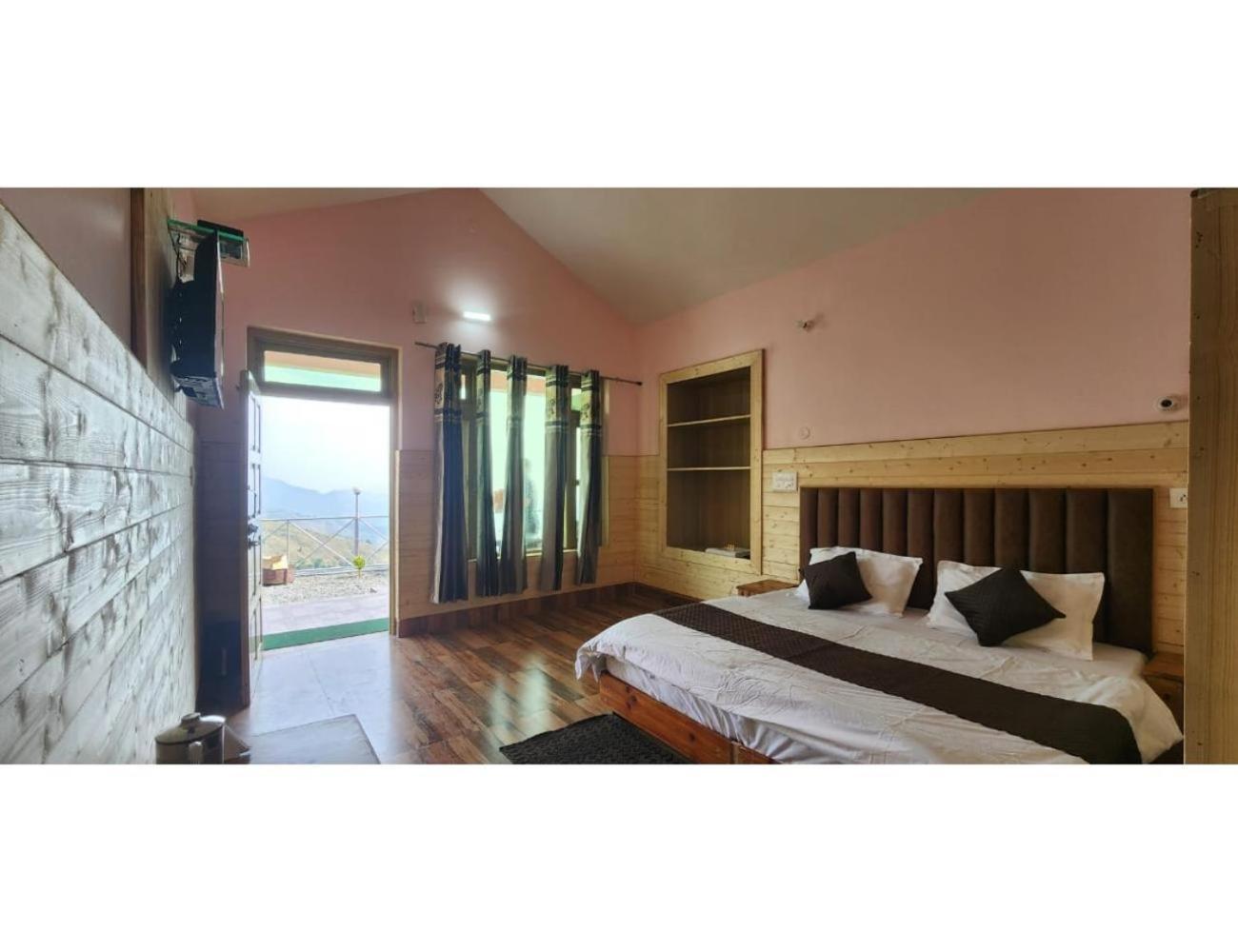 Hotel Hills Resort, Чакрата Екстериор снимка