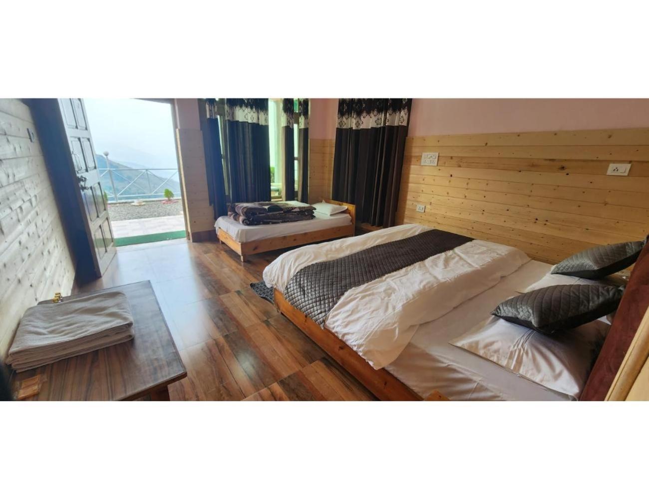 Hotel Hills Resort, Чакрата Екстериор снимка